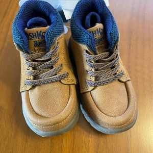 Toddler Oshkosh brown boots